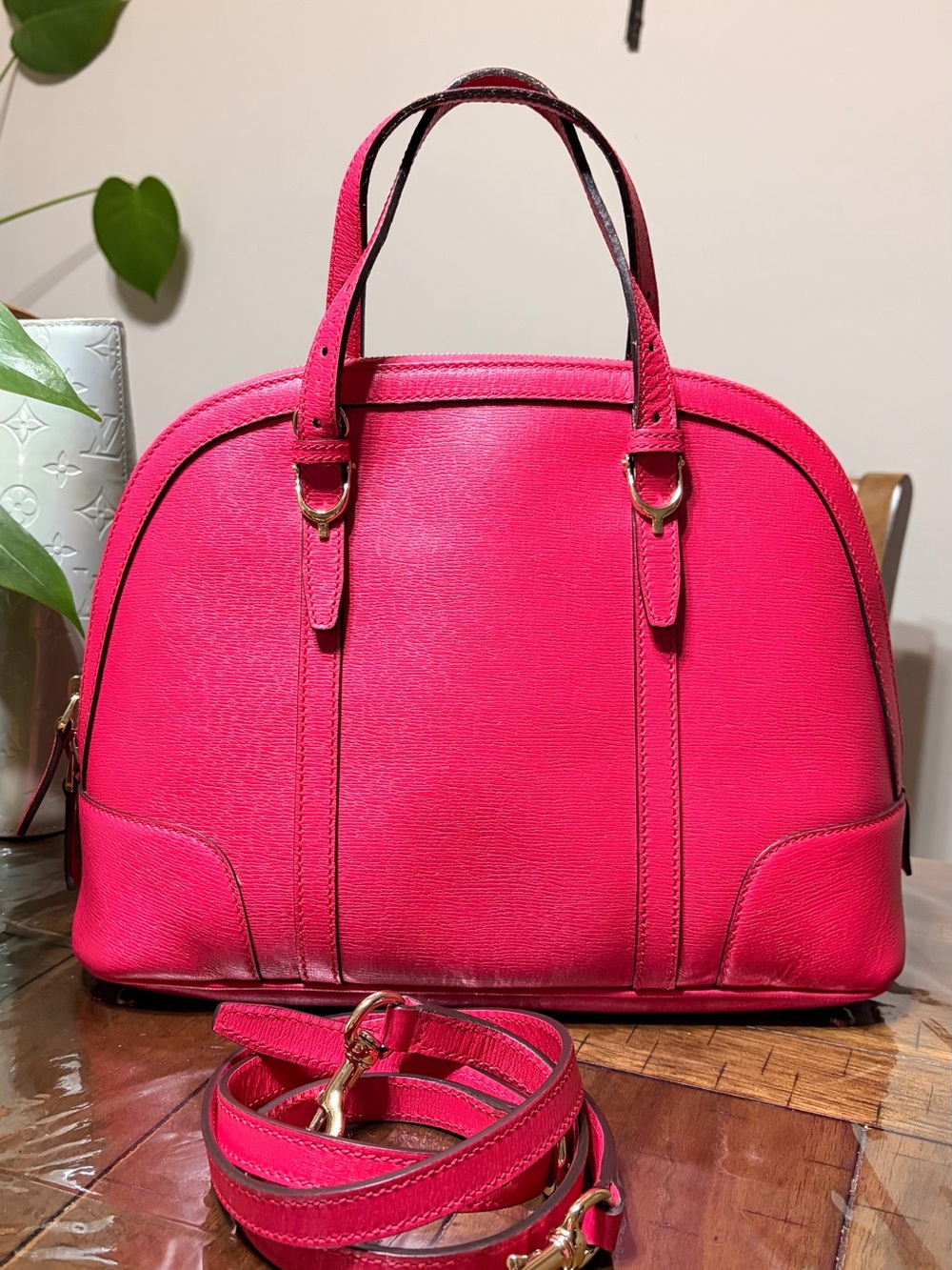 Gucci Hot Pink Dome Satchel with Gold Hardware - Picture 3 of 16